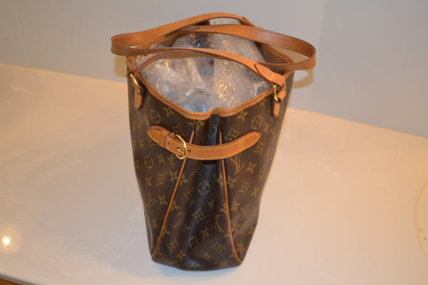 Authentic Louis Vuitton Monogram Batignolles Horizontal Shoulder Tote Bag (SALE - 65% OFF  *RETAIL- $1,150.00)