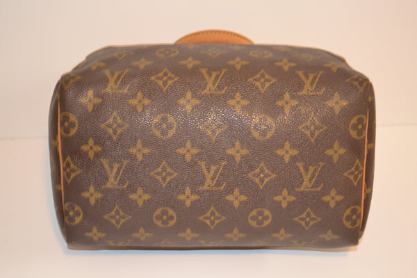 Authentic Louis Vuitton Monogram Speedy 25 Handbag - "Good Condition" (SALE - 72 % OFF)