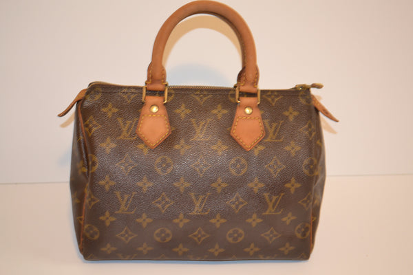 Authentic Louis Vuitton Monogram Speedy 25 Handbag - "GUC" (SALE - 74 % OFF)