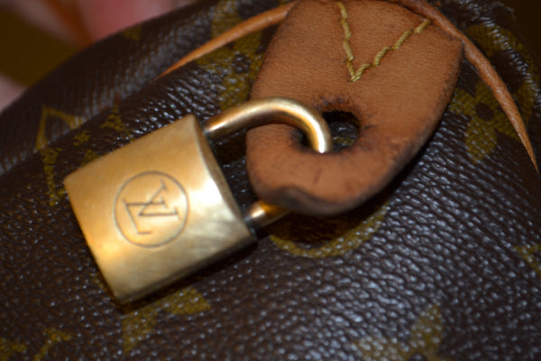 Authentic Louis Vuitton Monogram Speedy 30 Handbag With Lock - "GUC" (SALE - 75% OFF)