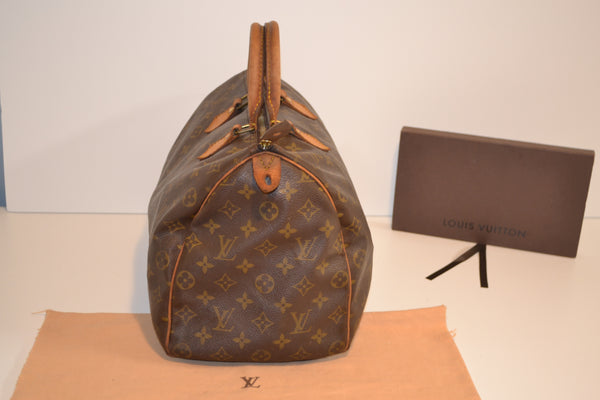 Authentic Louis Vuitton Monogram Speedy 35 Handbag - Includes LV Dust Bag (SALE - 74% OFF)
