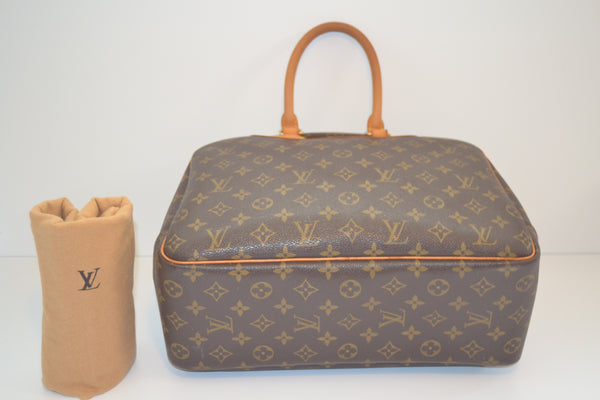 Authentic Louis Vuitton Deauville Monogram Handbag - Includes LV Tag & Dust Bag "Very Good Condition" (SALE - 76% OFF)