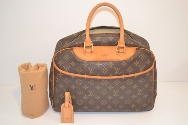 Authentic Louis Vuitton Deauville Monogram Handbag - Includes LV Tag & Dust Bag "Very Good Condition" (SALE - 76% OFF)