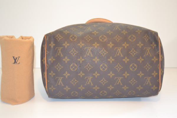 Authentic Louis Vuitton Monogram Speedy 30 Handbag - Includes LV Dust Bag "VGUC" (SALE - 70% OFF)