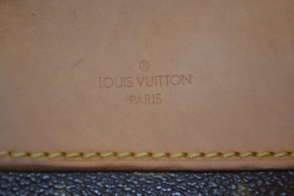 Authentic Louis Vuitton Deauville Monogram Handbag Travel Bag - Includes LV Dust Bag "Very Good Condition"